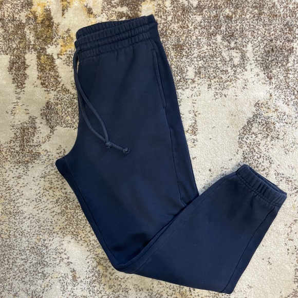 Aritzia Tna Sweatsuit Set - Picture 4 of 7